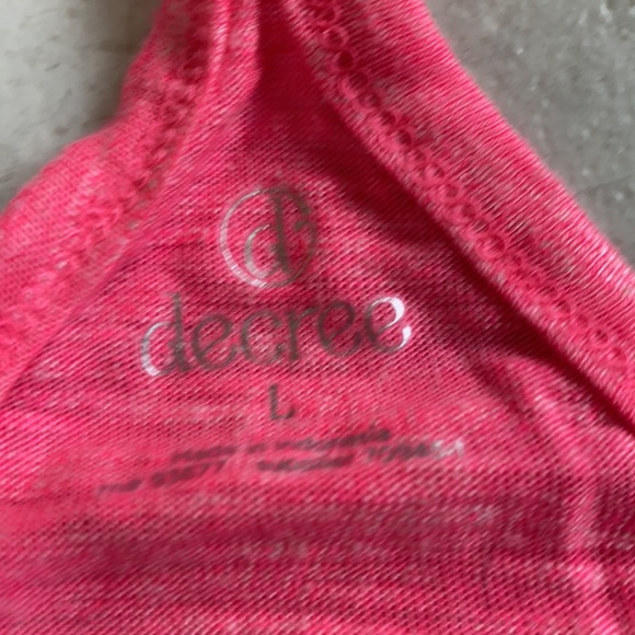 🔴5/$25🔴 lace trim tank - Picture 2 of 2